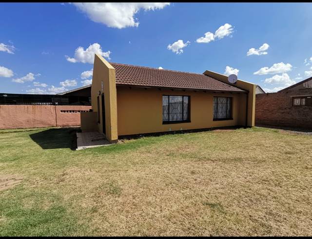 2 BEDROOM HOUSE SOLD IN SEBOKENG ZONE 10